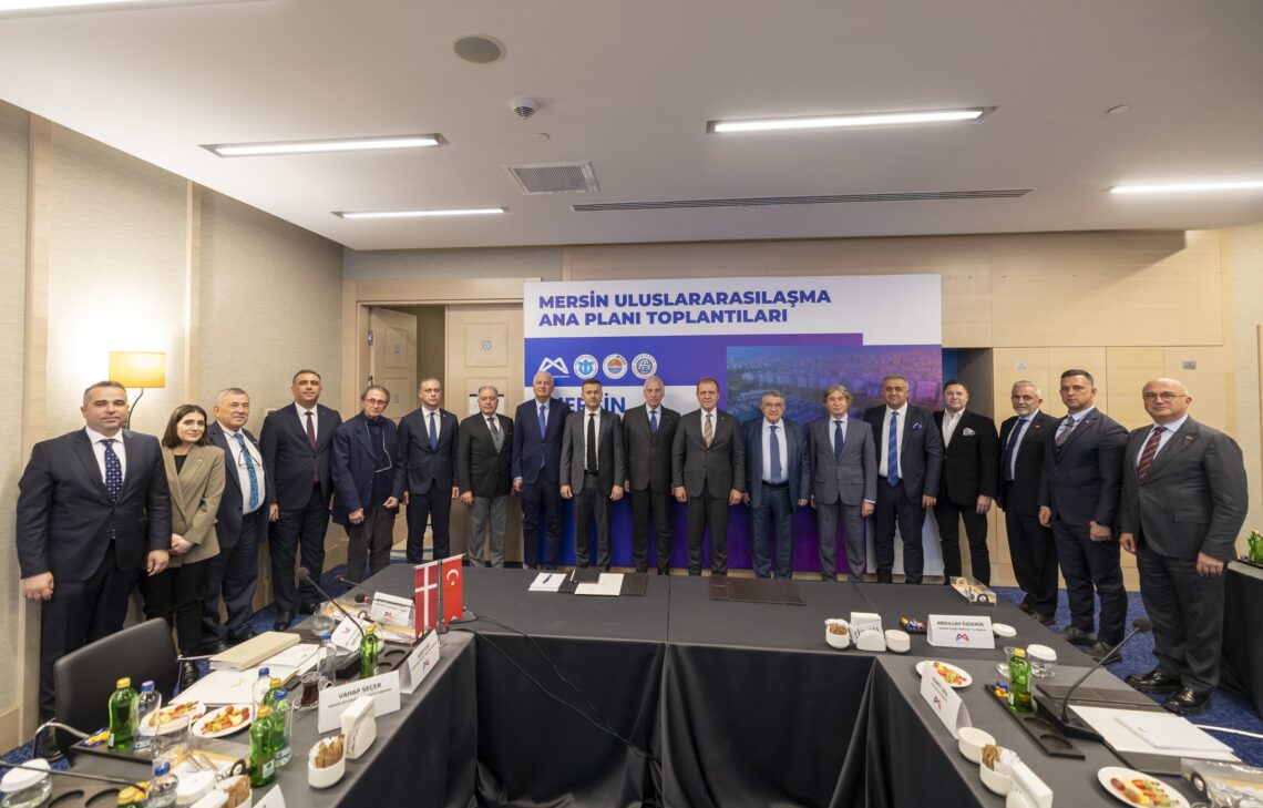 MDTO Yönetimi ‘Mersin Uluslararasılaşma Ana Planı Toplantıları Fahri Konsoloslar Buluşması’na Katıldı
